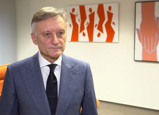 Dostawy szczepionek do państw UE ruszą pełną parą w II kwartale. Wtedy może pojawić się problem z wydolnością systemu szczepień