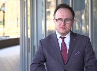 Już wkrótce szczepienia na COVID-19 będą mogły odbywać się w aptekach. Farmaceuci gotowi na nowe obowiązki