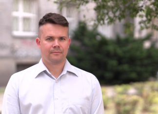 Po raz pierwszy od wybuchu wojny w Ukrainie dolar spadł poniżej 4 zł. Złoty powinien się dalej umacniać w nadchodzących miesiącach