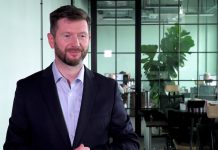 Tegoroczne wakacje Polaków to częściej krótsze pobyty zamiast tygodniowych wyjazdów. Branża odczuwa wzrost kosztów i spadek popytu