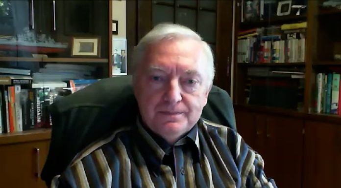 Sztuczna inteligencja wymusza zmianę i podnoszenie kompetencji. Potrzebne będą nowe kategorie specjalistów IT