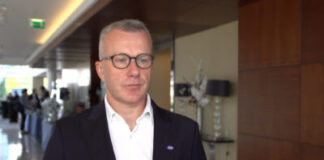 Rośnie liczba i wartość udzielonych konsumentom kredytów gotówkowych. Gorzej mają się kredyty ratalne oraz te udzielane firmom