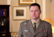 Pięciokrotnie więcej ataków na wojskowe sieci i systemy teleinformatyczne niż przed wybuchem wojny w Ukrainie. AI będzie mocniej wspierać cyberobronę