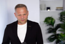 Gigantyczny dług Ameryki będzie napędzać ceny złota. Inwestorzy indywidualni znowu kupują fizyczny kruszec